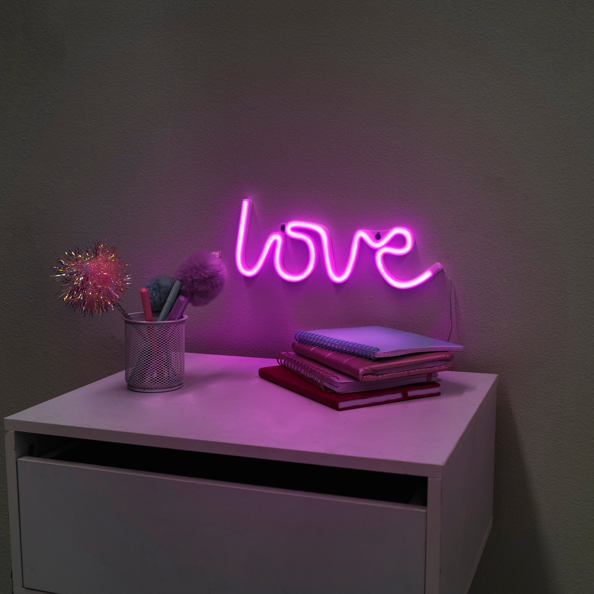 Iluminación Adorno Led Love UNI